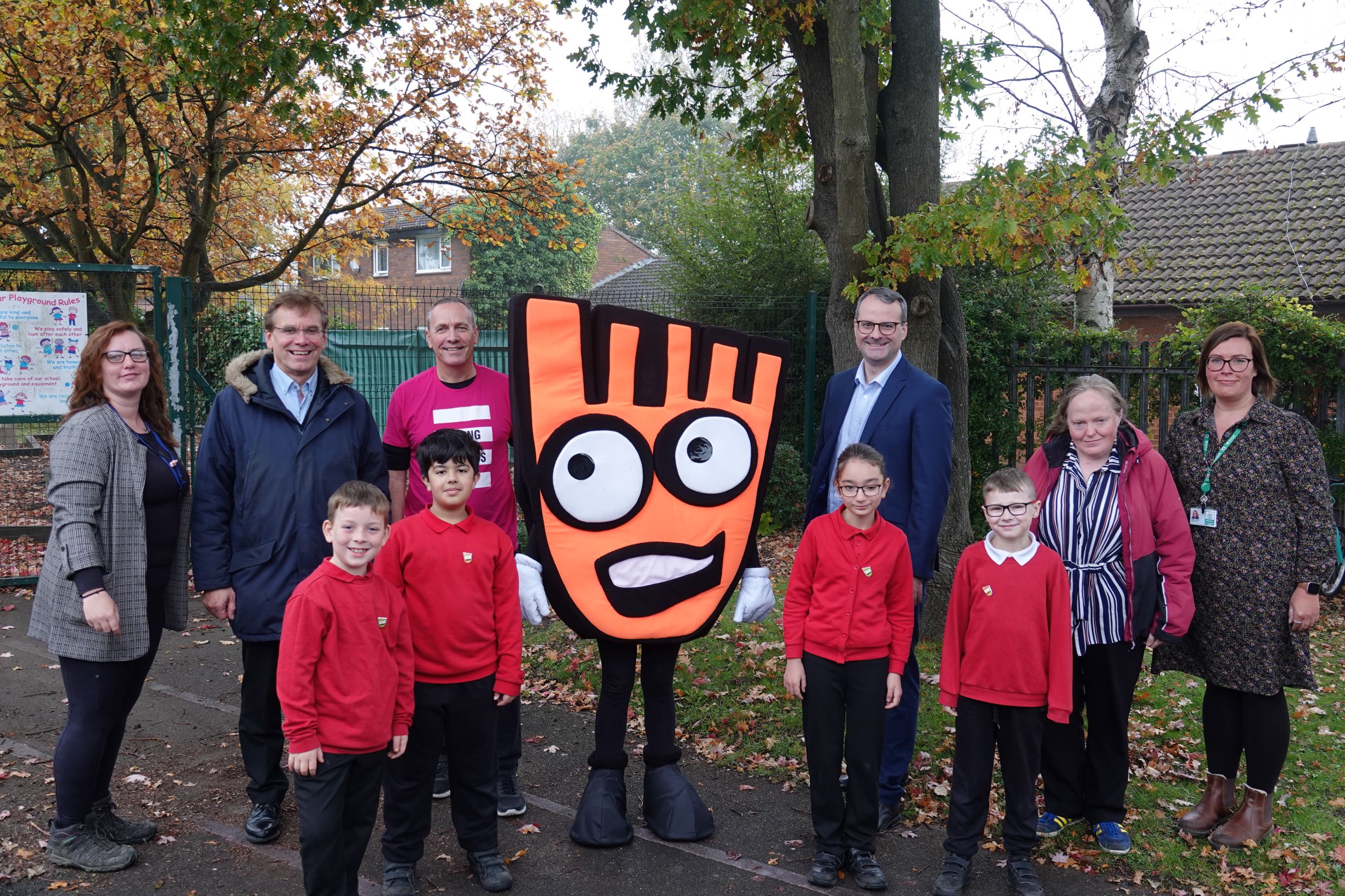 Representatives from the council and Living Streets with children and staff from Chiltern Primary School